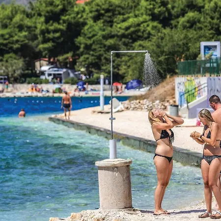 3 Bedroom Gorgeous In Kastel Novi *